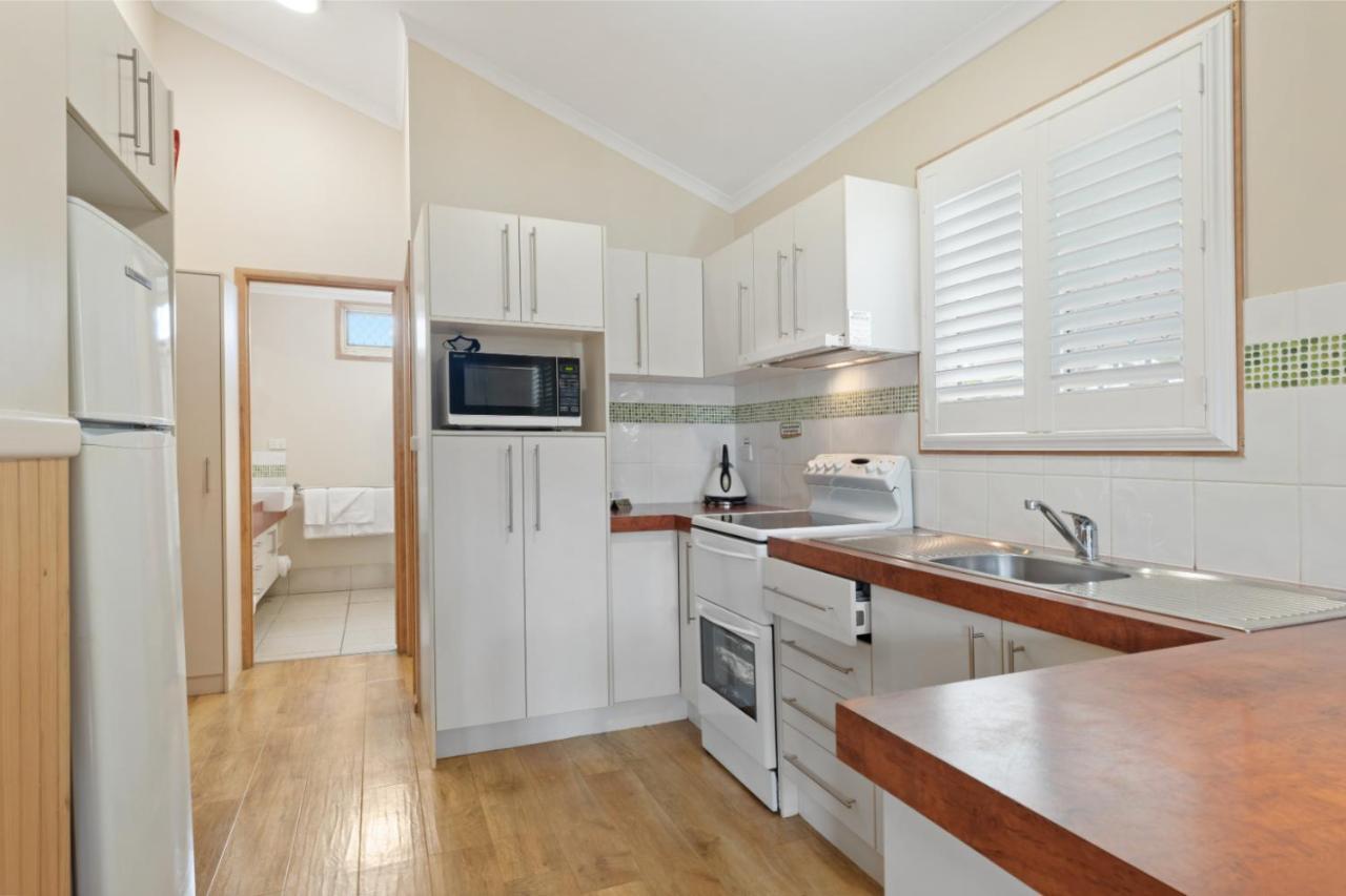 Big4 Adventure Whitsunday Resort Airlie Beach Exterior photo