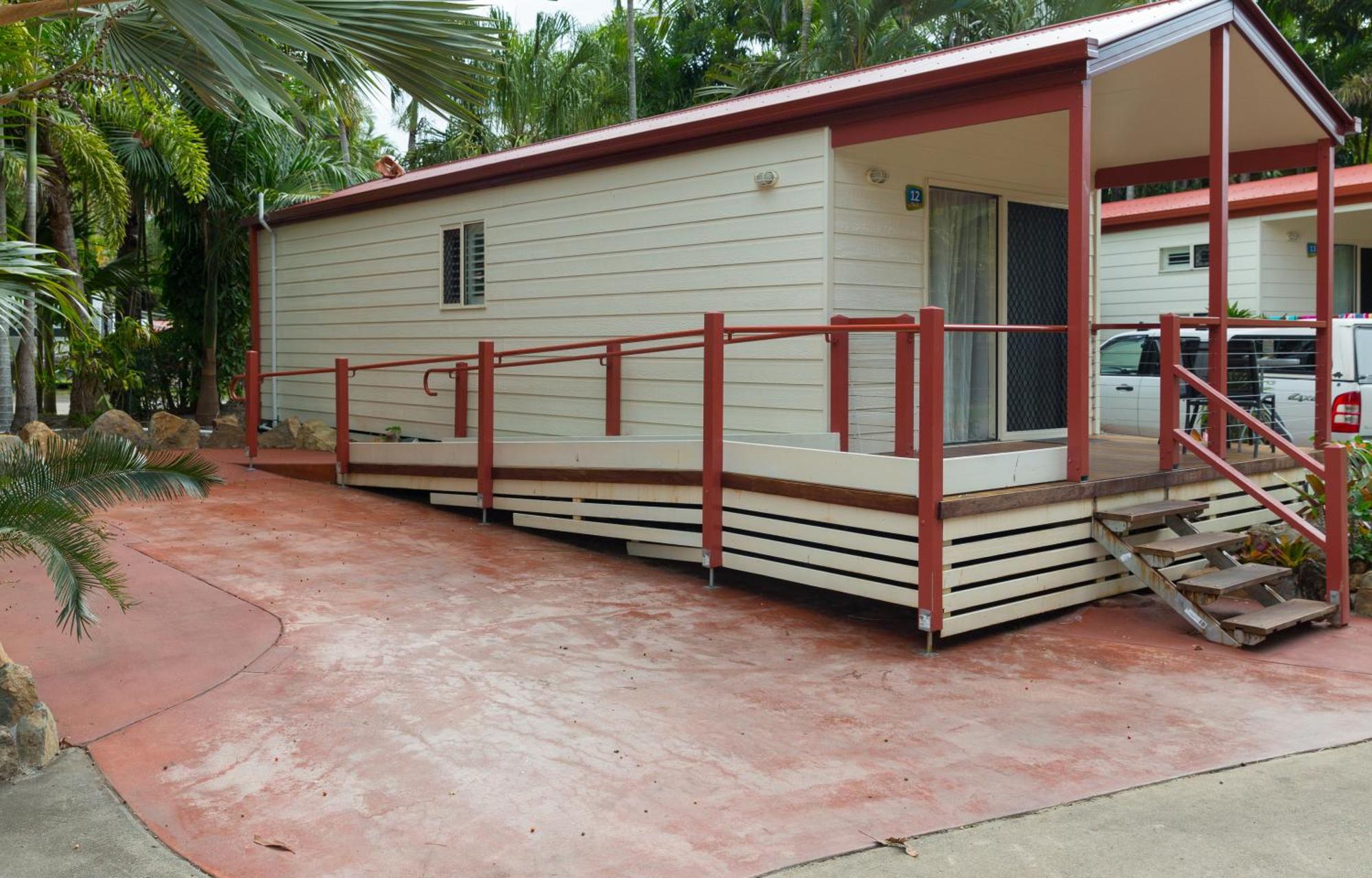 Big4 Adventure Whitsunday Resort Airlie Beach Exterior photo