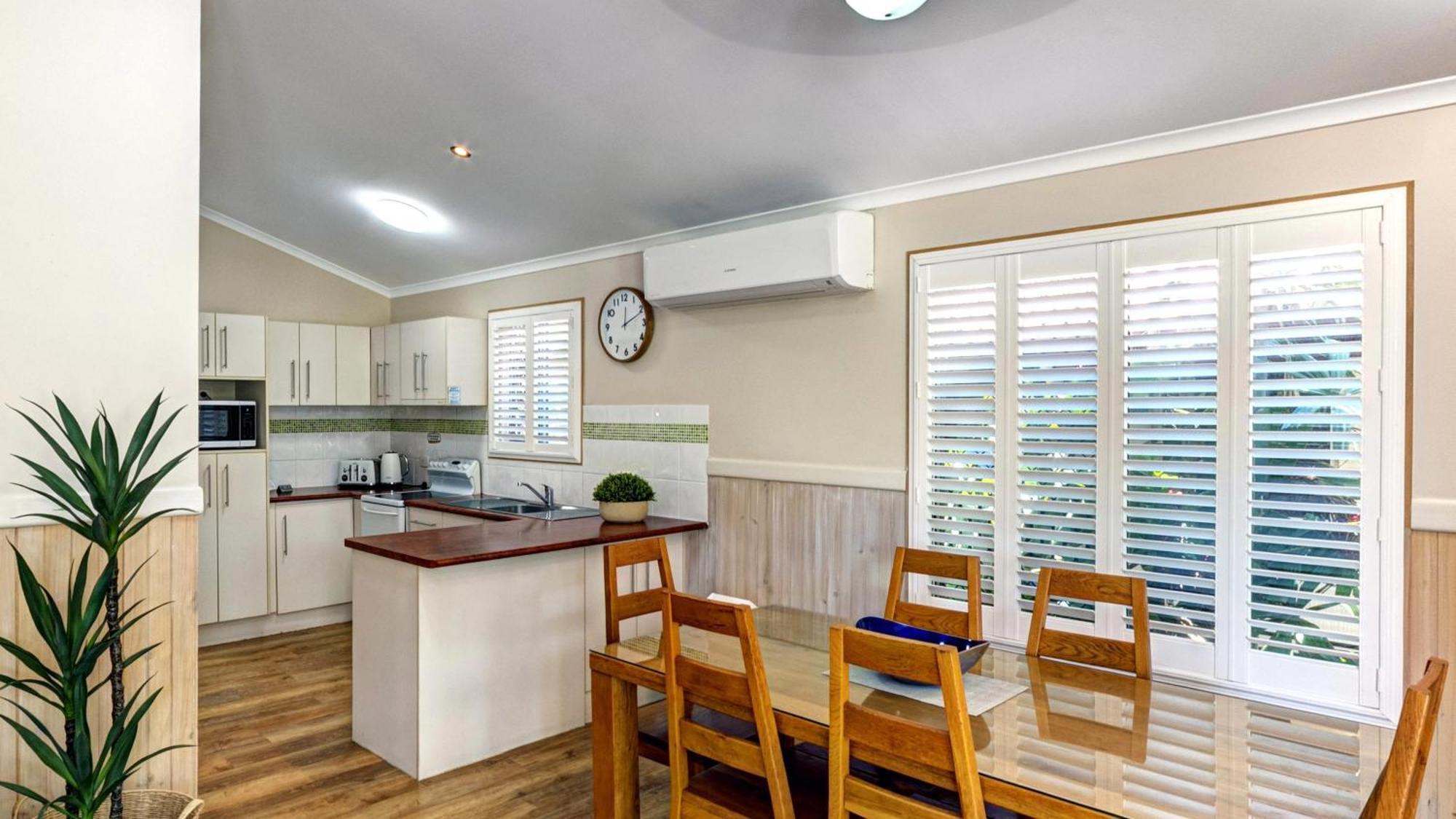 Big4 Adventure Whitsunday Resort Airlie Beach Exterior photo