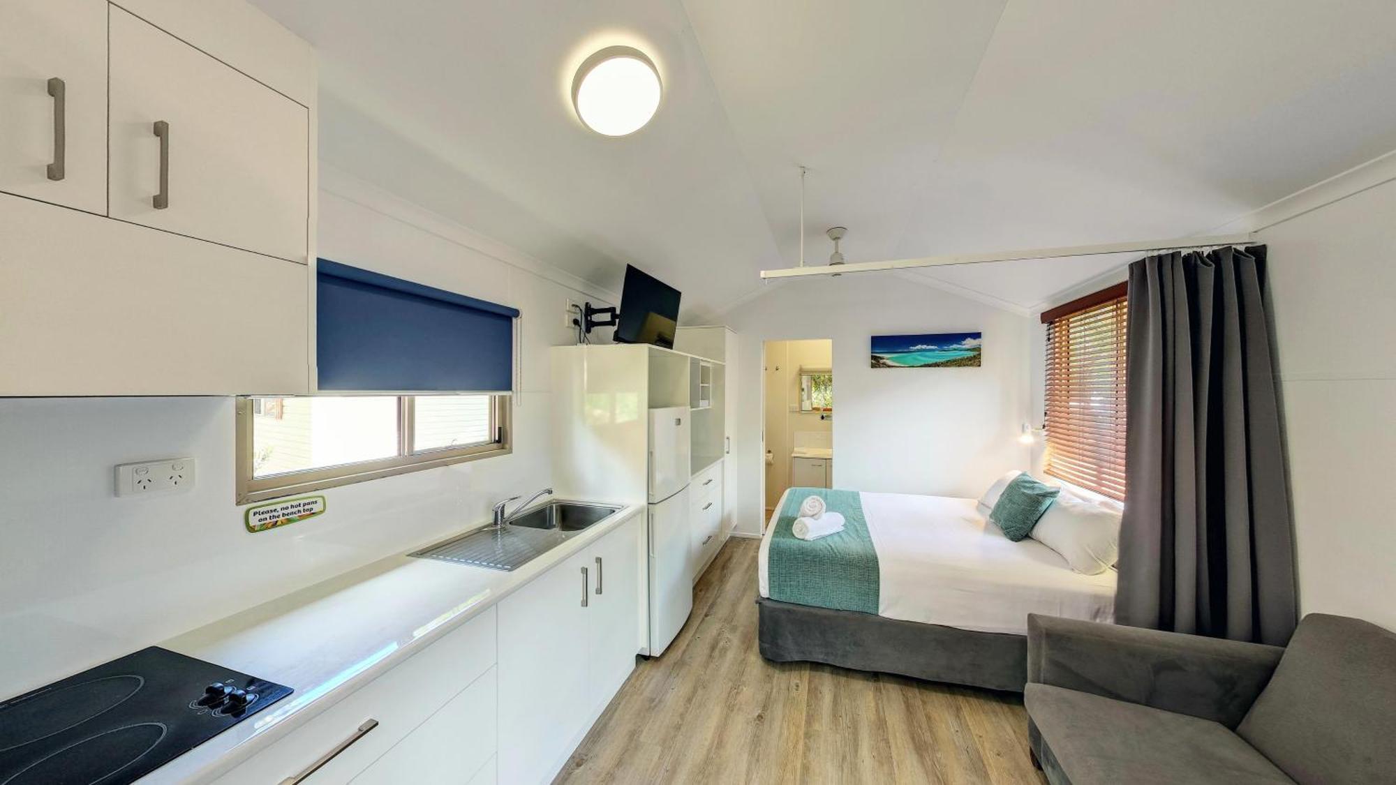 Big4 Adventure Whitsunday Resort Airlie Beach Exterior photo