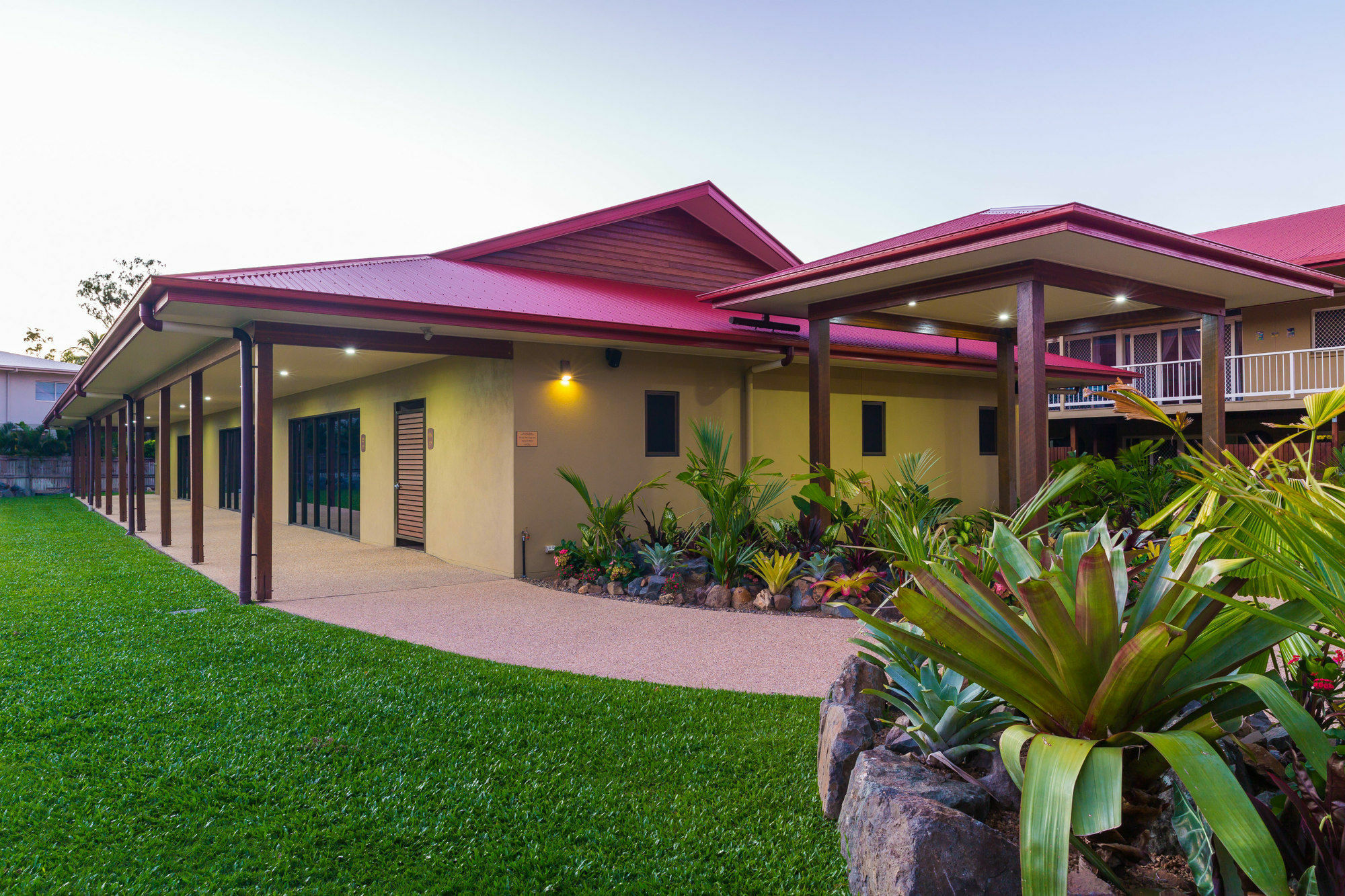 Big4 Adventure Whitsunday Resort Airlie Beach Exterior photo